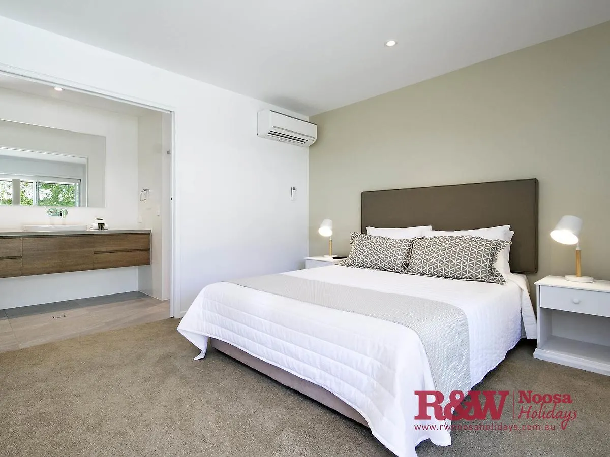 Modern Oasis In Noosa Heads 빌라 0*,  오스트레일리아