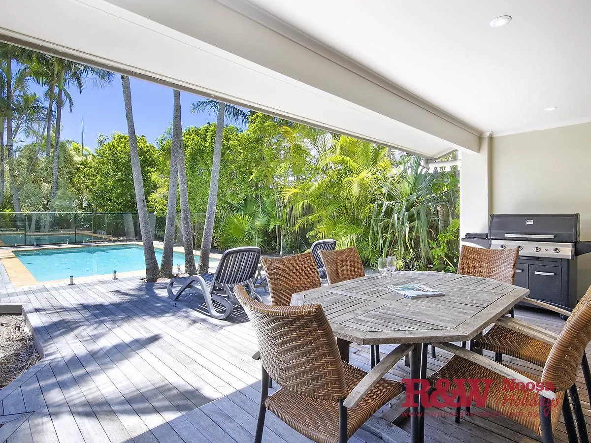 Modern Oasis In Noosa Heads 빌라